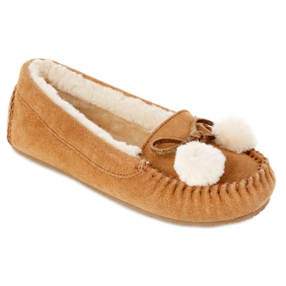 minnetonka suede pom pom slipper